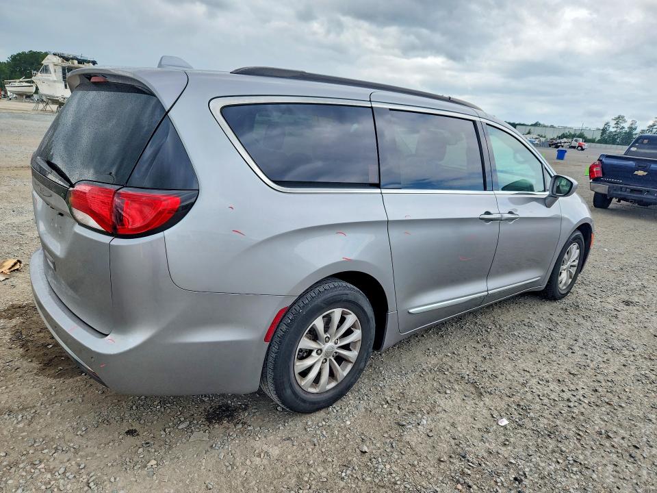 Продажа на аукционе авто 2017 Chrysler Pacifica, vin: 2C4RC1BG1HR796743, номер лота: 57660156