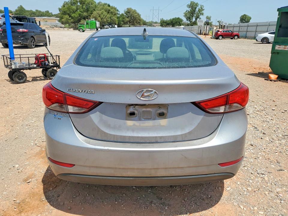 58149896 :رقم المزاد ، 5NPDH4AEXFH617669 vin ، 2015 Hyundai Elantra مزاد بيع