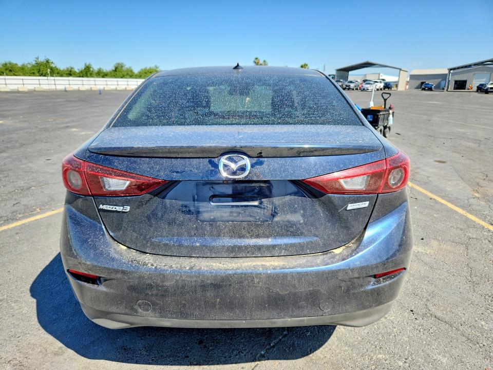 2018 Mazda 3 მანქანა იყიდება აუქციონზე, vin: 3MZBN1V3XJM168081, აუქციონის ნომერი: 55626986