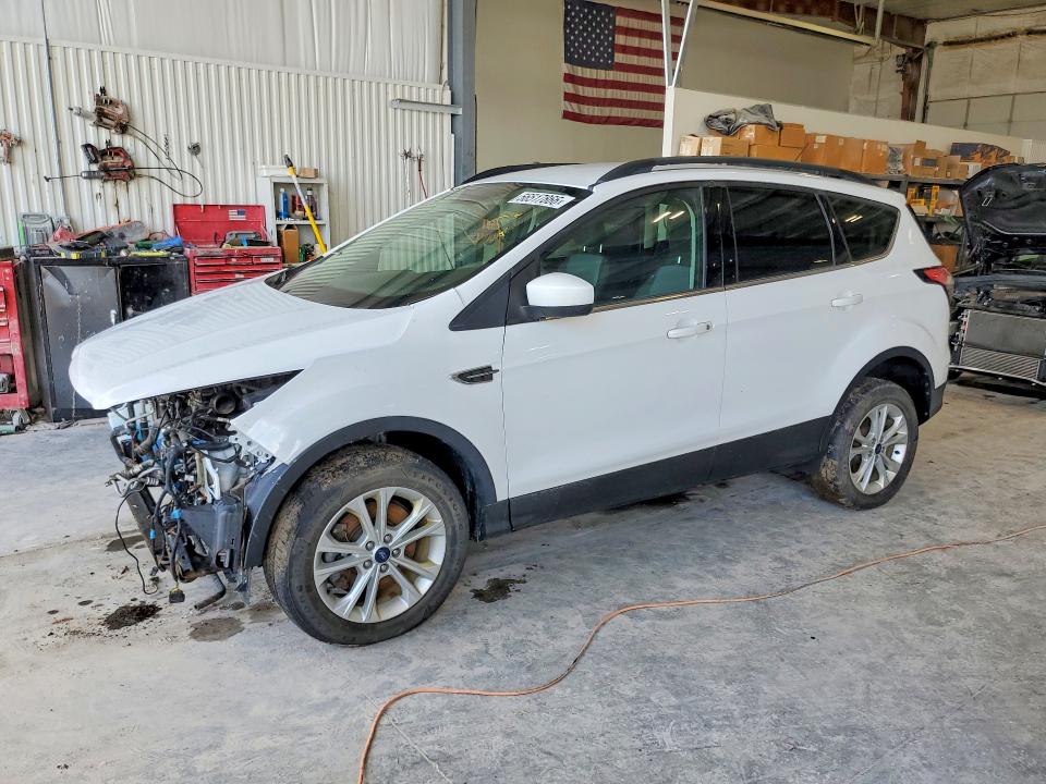 56517866 :رقم المزاد ، 1FMCU9GD1JUB43821 vin ، 2018 Ford Escape مزاد بيع