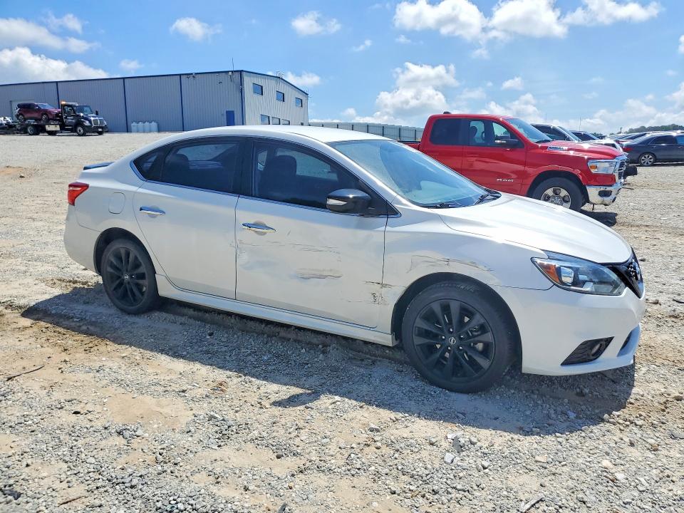 56934516 :رقم المزاد ، 3N1AB7AP4JY234106 vin ، 2018 Nissan Sentra مزاد بيع