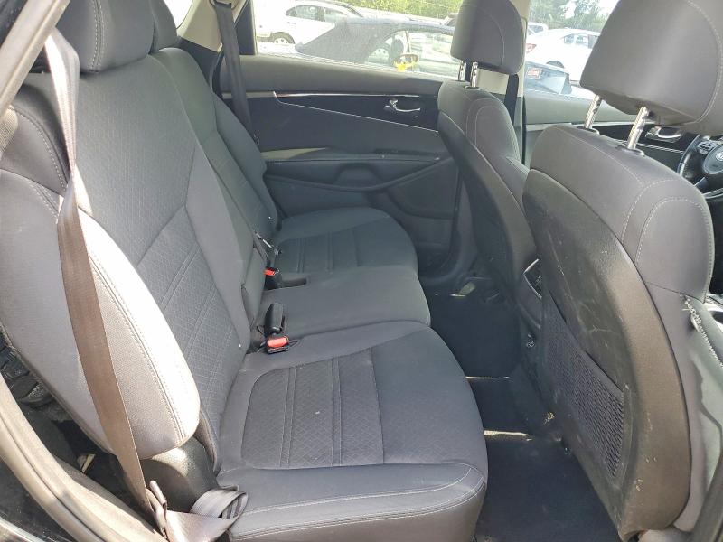 57354646 :رقم المزاد ، 5XYPG4A36HG317071 vin ، 2017 Kia Sorento مزاد بيع