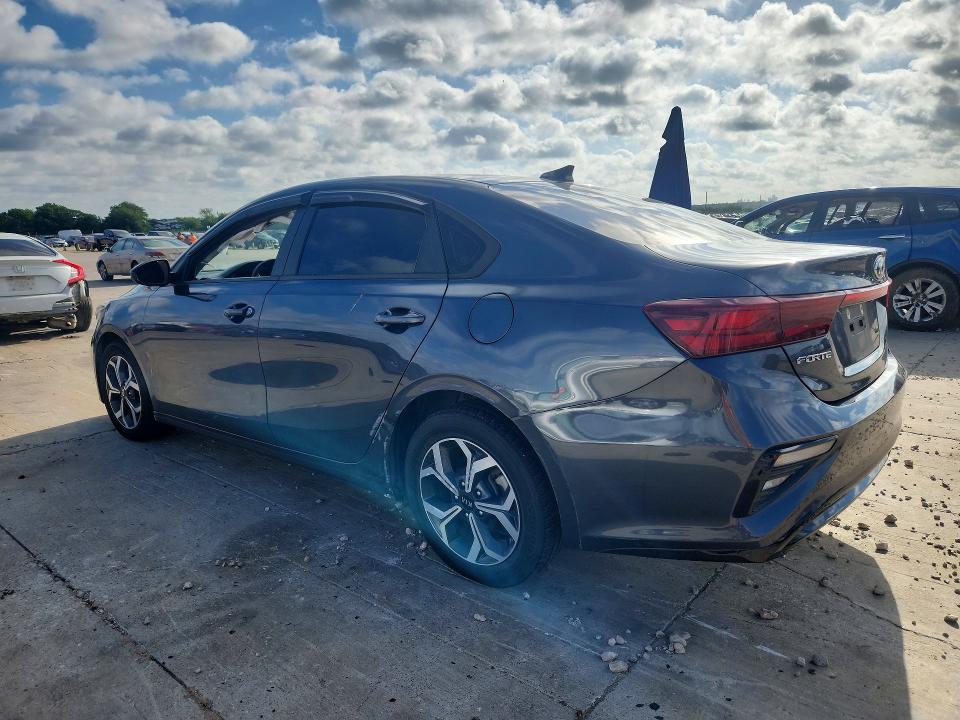 2021 Kia Forte მანქანა იყიდება აუქციონზე, vin: 3KPF24AD8ME330804, აუქციონის ნომერი: 56959396