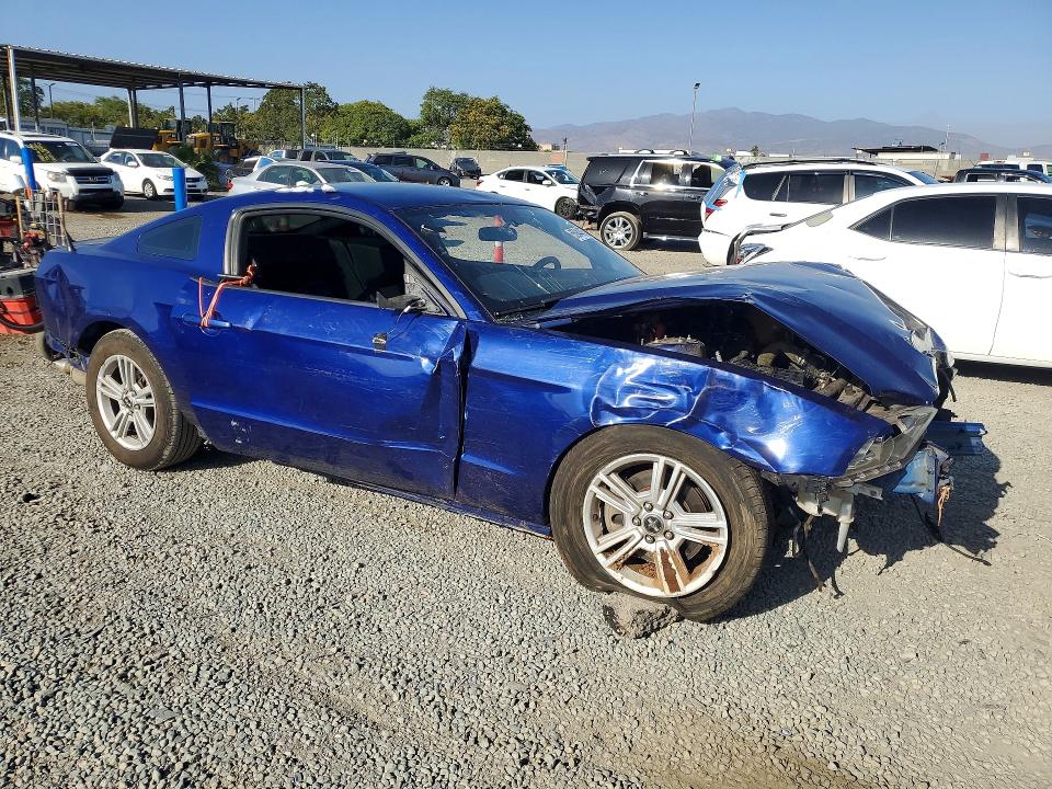 Продажа на аукционе авто 2014 Ford Mustang, vin: 1ZVBP8AM9E5275233, номер лота: 55944876