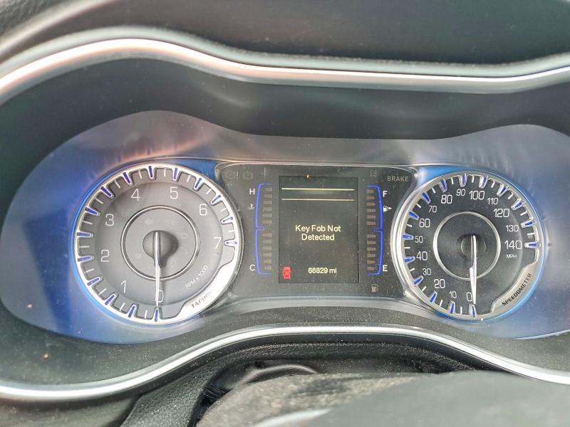 58947226 :رقم المزاد ، 1C3CCCABXFN547752 vin ، 2015 Chrysler 200 مزاد بيع