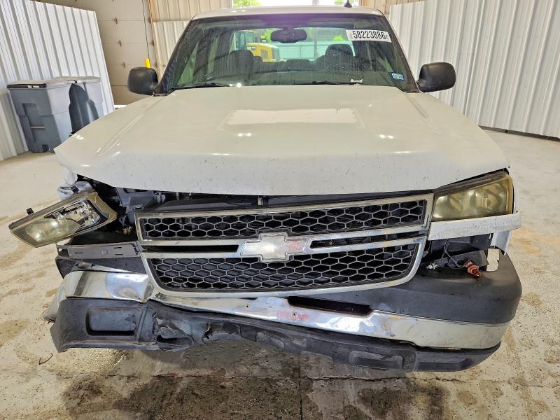 58223886 :رقم المزاد ، 1GCHC23U55F838842 vin ، 2005 Chevrolet Silverado مزاد بيع