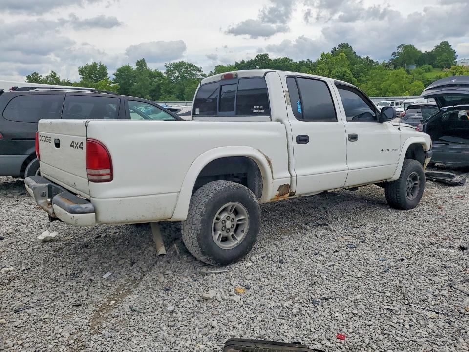 56761516 :رقم المزاد ، 1B7HG38NX2S702673 vin ، 2002 Dodge Dakota مزاد بيع