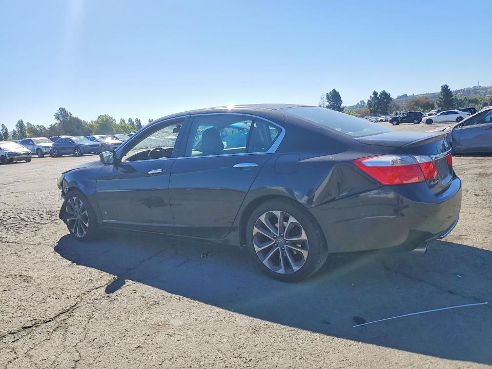 56952606 :رقم المزاد ، 1HGCR2F5XFA032315 vin ، 2015 Honda Accord مزاد بيع