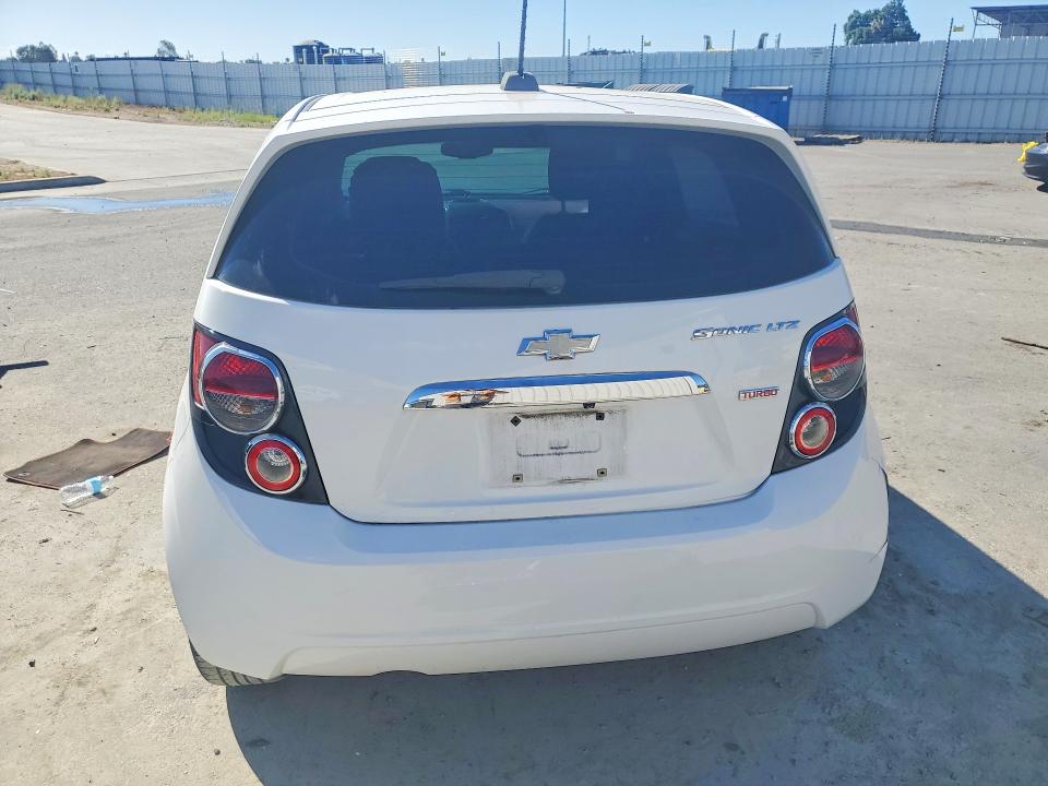 2015 Chevrolet Sonic მანქანა იყიდება აუქციონზე, vin: 1G1JE6SBXF4120762, აუქციონის ნომერი: 59094046