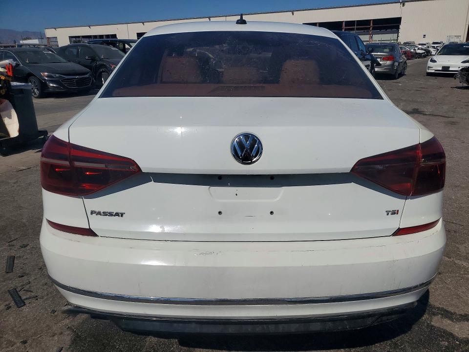 56550476 :رقم المزاد ، 1VWAA7A37JC022531 vin ، 2018 Volkswagen Passat مزاد بيع
