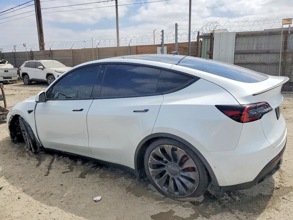Продаж на аукціоні авто 2022 Tesla Model Y, vin: 7SAYGDEE1NF355362, номер лоту: 56591746