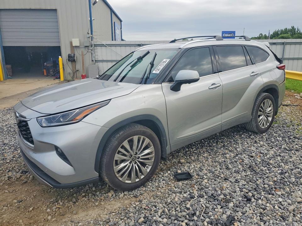 Aukcja sprzedaży 2023 Toyota Highlander, vin: 5TDKDRBH5PS513093, numer aukcji: 58779786