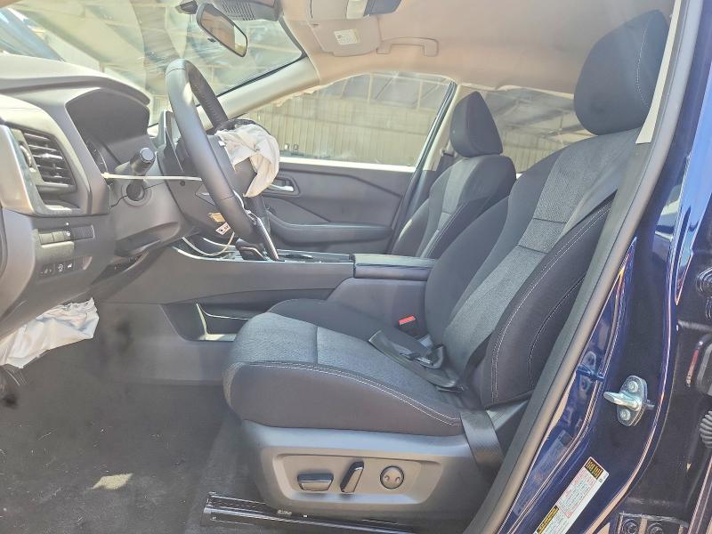 55615826 :رقم المزاد ، 5N1BT3BA8SC832657 vin ، 2025 Nissan Rogue مزاد بيع
