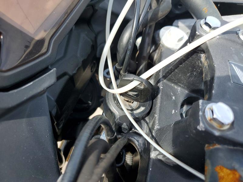 56366506 :رقم المزاد ، MLHPC4617D5001021 vin ، 2013 Honda Cb500 مزاد بيع