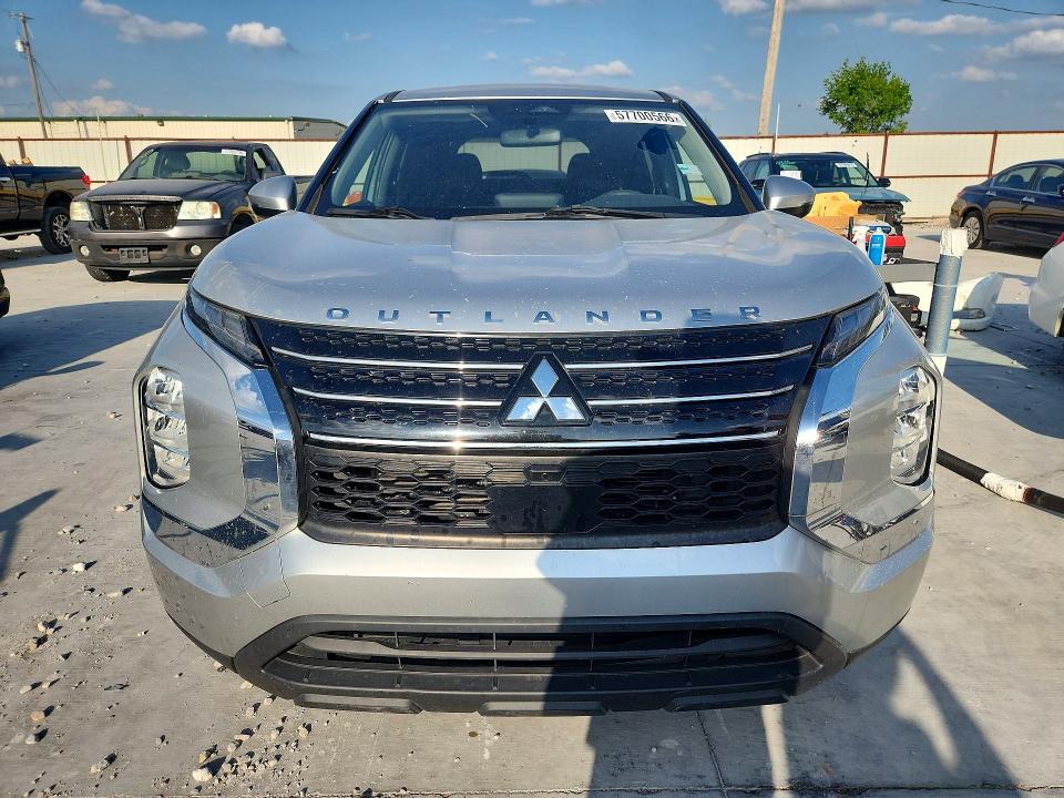 2022 Mitsubishi Outlander მანქანა იყიდება აუქციონზე, vin: JA4J3TA87NZ015366, აუქციონის ნომერი: 57700566