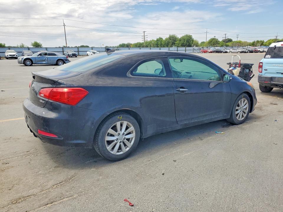 2016 Kia Forte მანქანა იყიდება აუქციონზე, vin: KNAFX6A83G5596857, აუქციონის ნომერი: 55959206