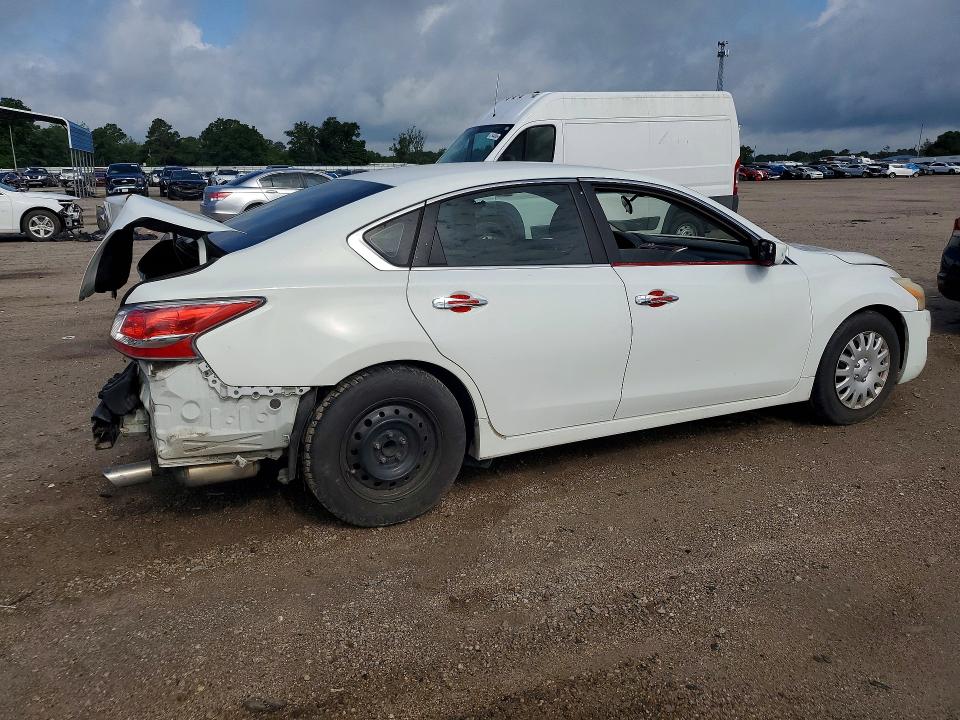 2015 Nissan Altima მანქანა იყიდება აუქციონზე, vin: 1N4AL3AP2FC250698, აუქციონის ნომერი: 58295986