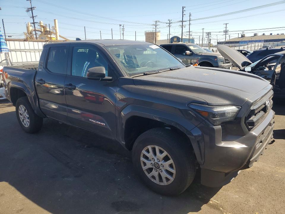 57274546 :رقم المزاد ، 3TMLB5JN3RM035978 vin ، 2024 Toyota Tacoma مزاد بيع