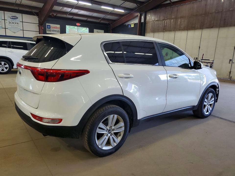 Продажа на аукционе авто 2017 Kia Sportage, vin: KNDPMCACXH7040814, номер лота: 57215496