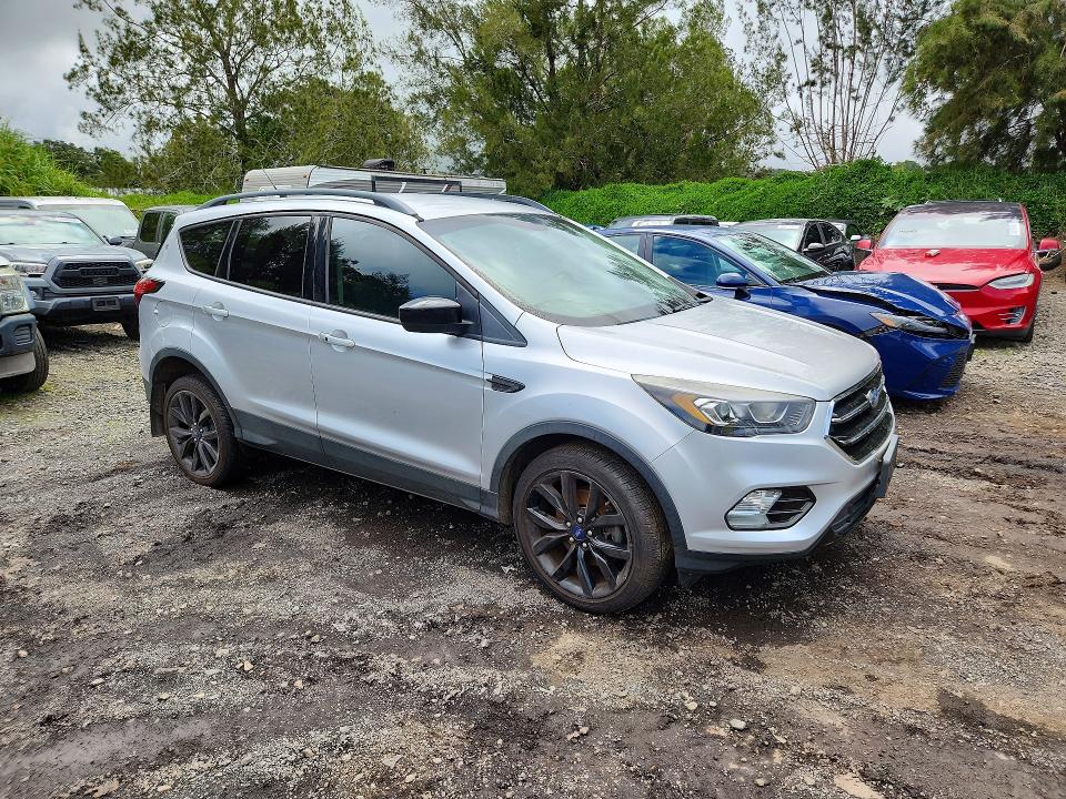 Продажа на аукционе авто 2019 Ford Escape, vin: 1FMCU9GD3KUA07532, номер лота: 55847026