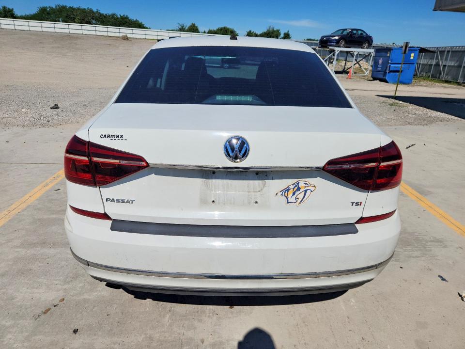 2017 Volkswagen Passat მანქანა იყიდება აუქციონზე, vin: 1VWAT7A36HC048977, აუქციონის ნომერი: 55475376