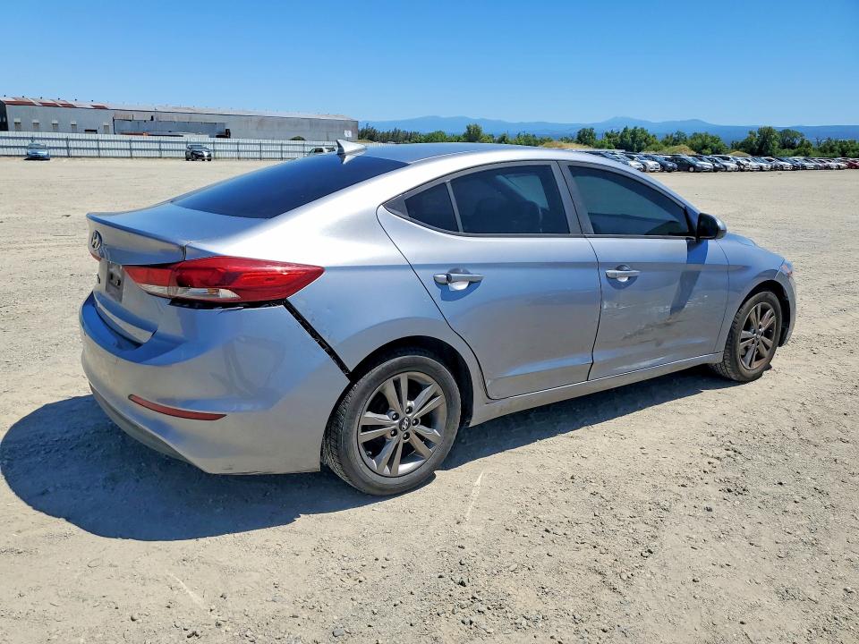 2017 Hyundai Elantra მანქანა იყიდება აუქციონზე, vin: 5NPD84LF3HH004639, აუქციონის ნომერი: 56523226