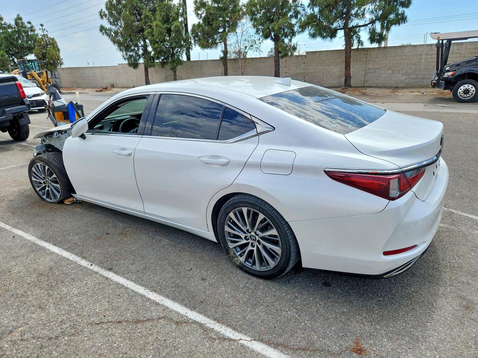 58326996 :رقم المزاد ، 58ADZ1B14LU061999 vin ، 2020 Lexus Es مزاد بيع