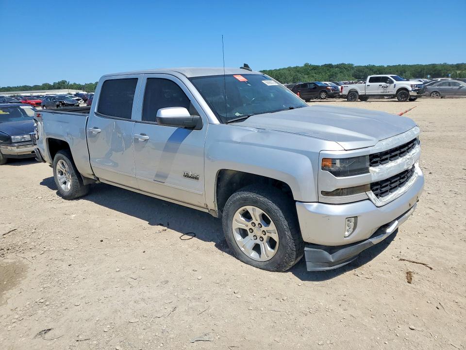 Продаж на аукціоні авто 2018 Chevrolet Silverado, vin: 3GCUKREC2JG170389, номер лоту: 56998976