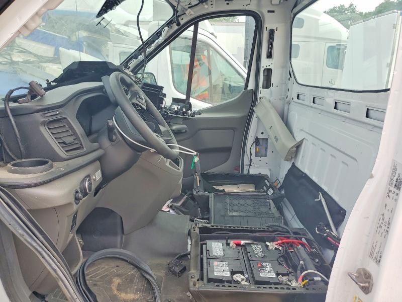 55531056 :رقم المزاد ، 1FDBW5Z88NKA39746 vin ، 2022 Ford Transit مزاد بيع