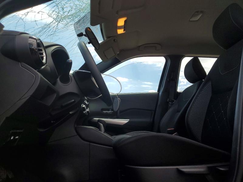 57413216 :رقم المزاد ، 3N1CP5CU8KL510822 vin ، 2019 Nissan Kicks مزاد بيع