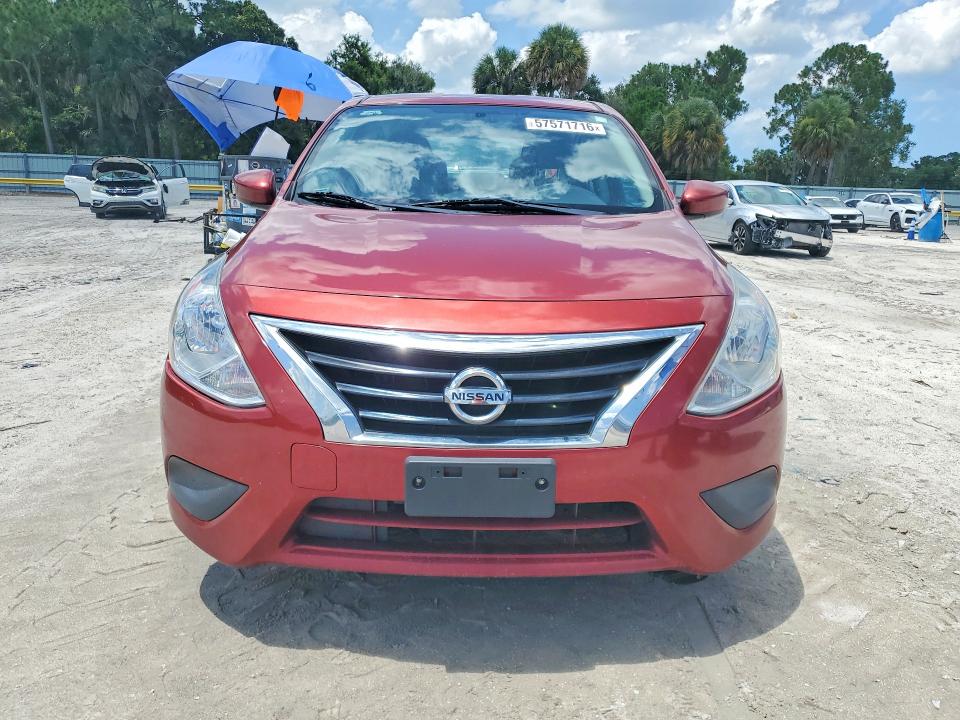 57571716 :رقم المزاد ، 3N1CN7AP3KL837921 vin ، 2019 Nissan Versa مزاد بيع