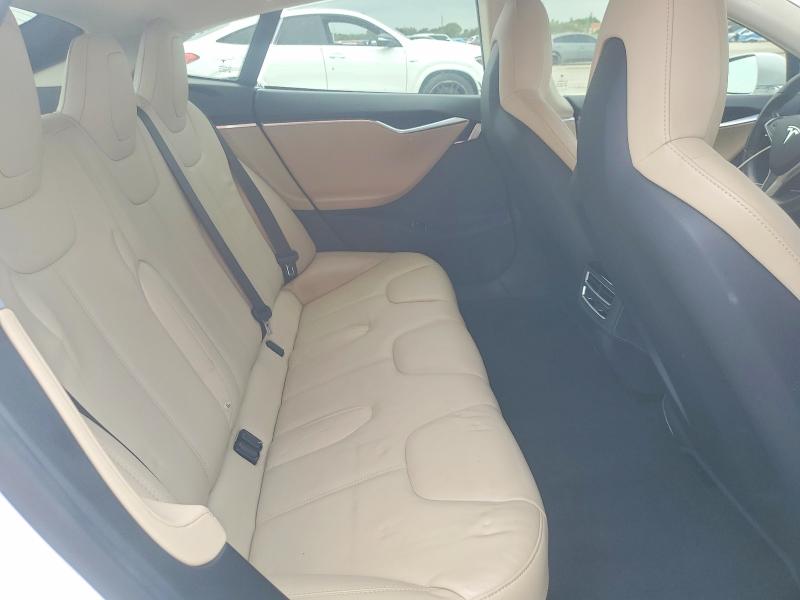 2015 Tesla Model S მანქანა იყიდება აუქციონზე, vin: 5YJSA1H1XFFP70936, აუქციონის ნომერი: 55724146