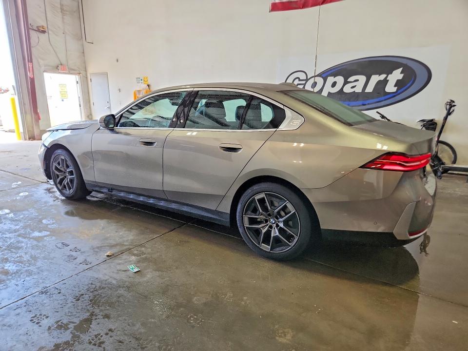 58417026 :رقم المزاد ، WBA43FJ09TCV65373 vin ، 2026 Bmw 530 مزاد بيع