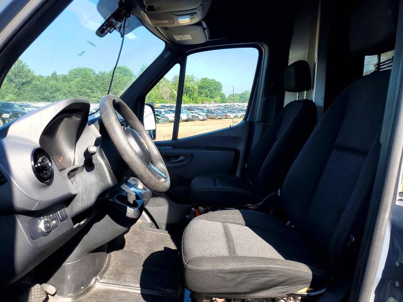 56732936 :رقم المزاد ، WD4PF1CD9KP129209 vin ، 2019 Mercedes Benz Sprinter مزاد بيع