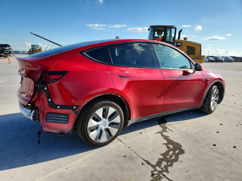 56072336 :رقم المزاد ، 5YJYGDEE4LF031719 vin ، 2020 Tesla Model Y مزاد بيع