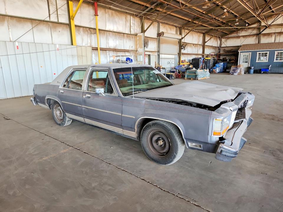 1985 Ford Ltd მანქანა იყიდება აუქციონზე, vin: 1FABP43F8FZ126273, აუქციონის ნომერი: 56192346