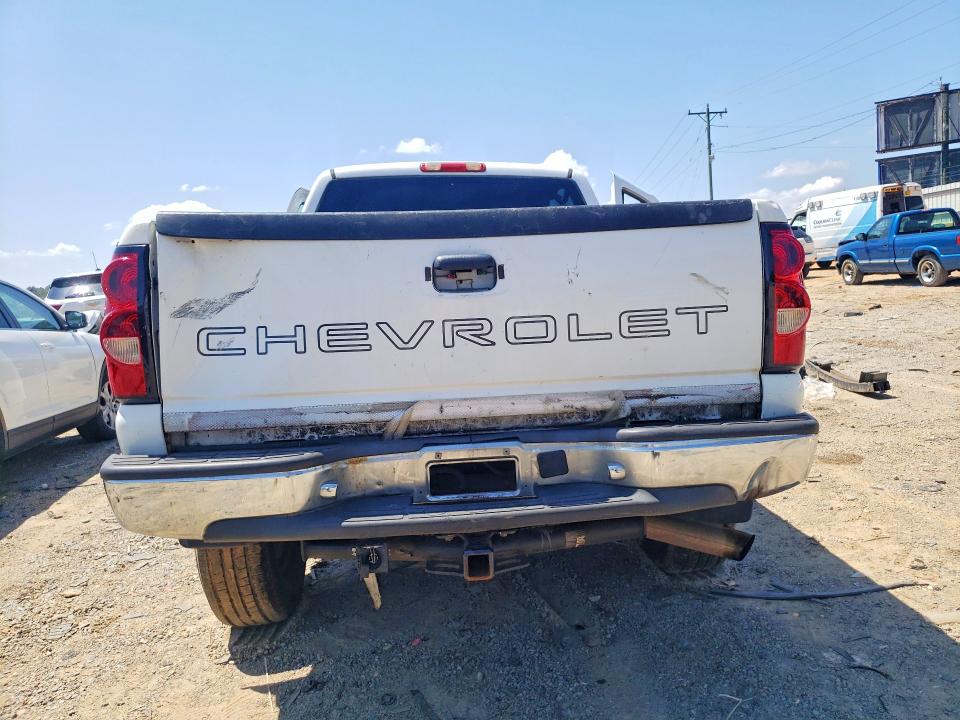 2005 Chevrolet Silverado მანქანა იყიდება აუქციონზე, vin: 1GCHK29U45E152176, აუქციონის ნომერი: 56820486