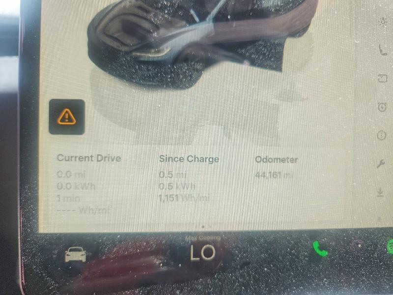 57638896 :رقم المزاد ، 5YJ3E1EB3RF740879 vin ، 2024 Tesla Model 3 مزاد بيع