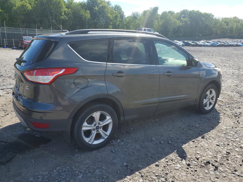 58084936 :رقم المزاد ، 1FMCU9GX7FUA03161 vin ، 2015 Ford Escape مزاد بيع