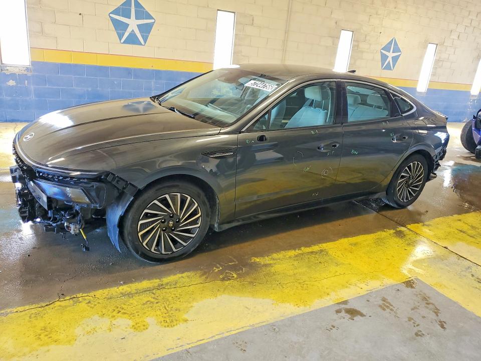 2025 Hyundai Sonata Hybrid მანქანა იყიდება აუქციონზე, vin: KMHL34JJ5SA104589, აუქციონის ნომერი: 57244756
