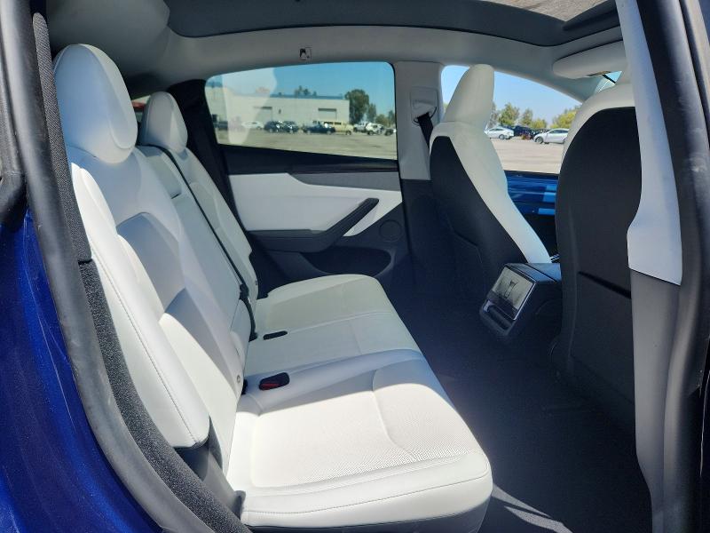 2026 Tesla Model Y მანქანა იყიდება აუქციონზე, vin: 7SAYGDED0TF547182, აუქციონის ნომერი: 57352476