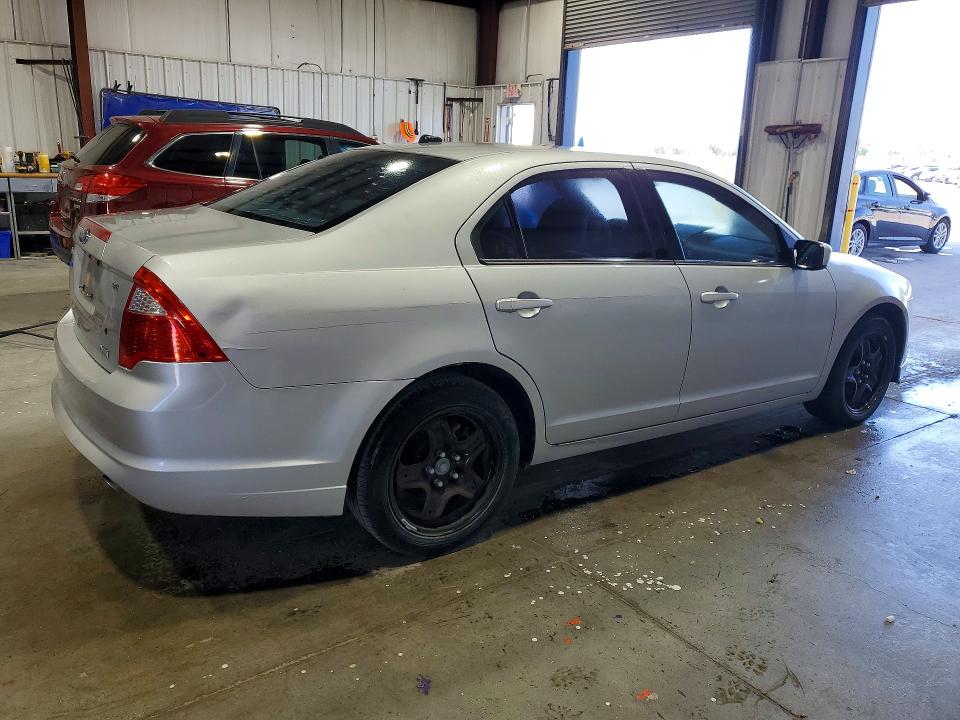 58497986 :رقم المزاد ، 3FAHP0HG1AR161142 vin ، 2010 Ford Fusion مزاد بيع