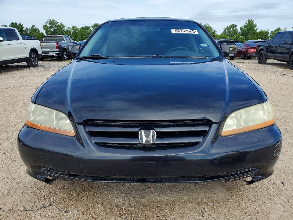 55793966 :رقم المزاد ، 1HGCG16571A028053 vin ، 2001 Honda Accord مزاد بيع