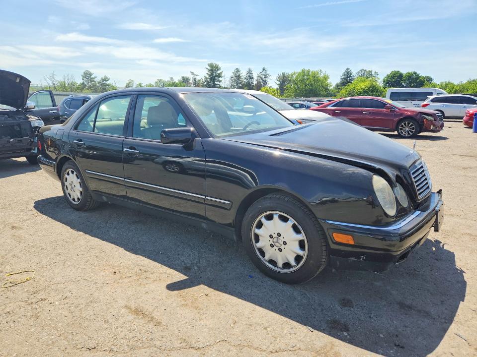 Продажа на аукционе авто 1997 Mercedes-benz E, vin: WDBJF55F8VJ030022, номер лота: 55649426