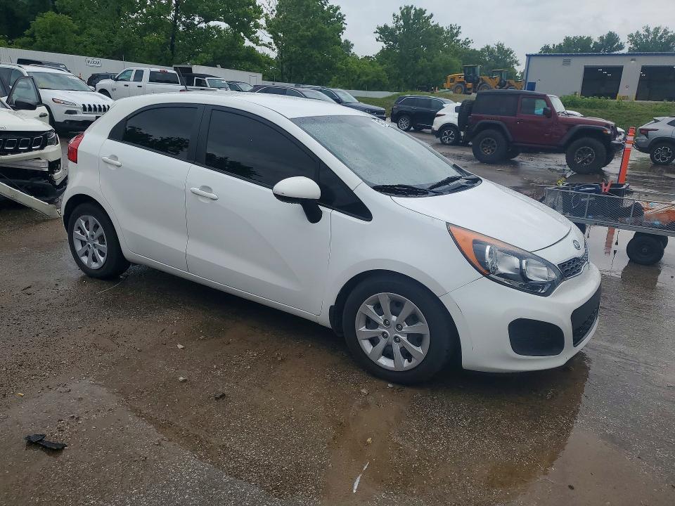 58613766 :رقم المزاد ، KNADN5A39C6054713 vin ، 2012 Kia Rio 5-door مزاد بيع