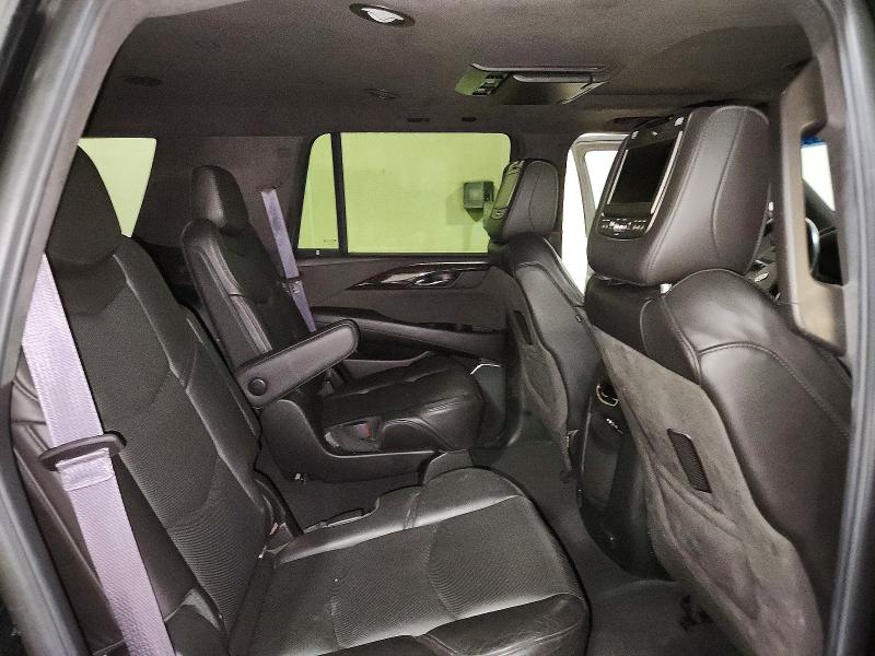57878606 :رقم المزاد ، 1GYS4PKJ7FR650647 vin ، 2015 Cadillac Escalade مزاد بيع