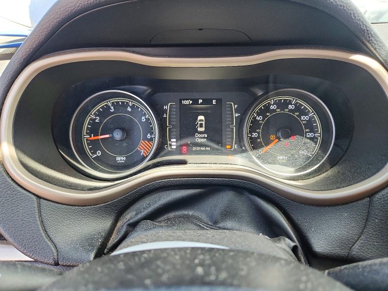 2015 Jeep Cherokee მანქანა იყიდება აუქციონზე, vin: 1C4PJMCB3FW626731, აუქციონის ნომერი: 59162206