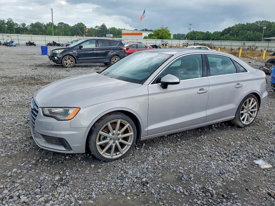 57778136 :رقم المزاد ، WAUEFGFF3F1081228 vin ، 2015 Audi A3 مزاد بيع