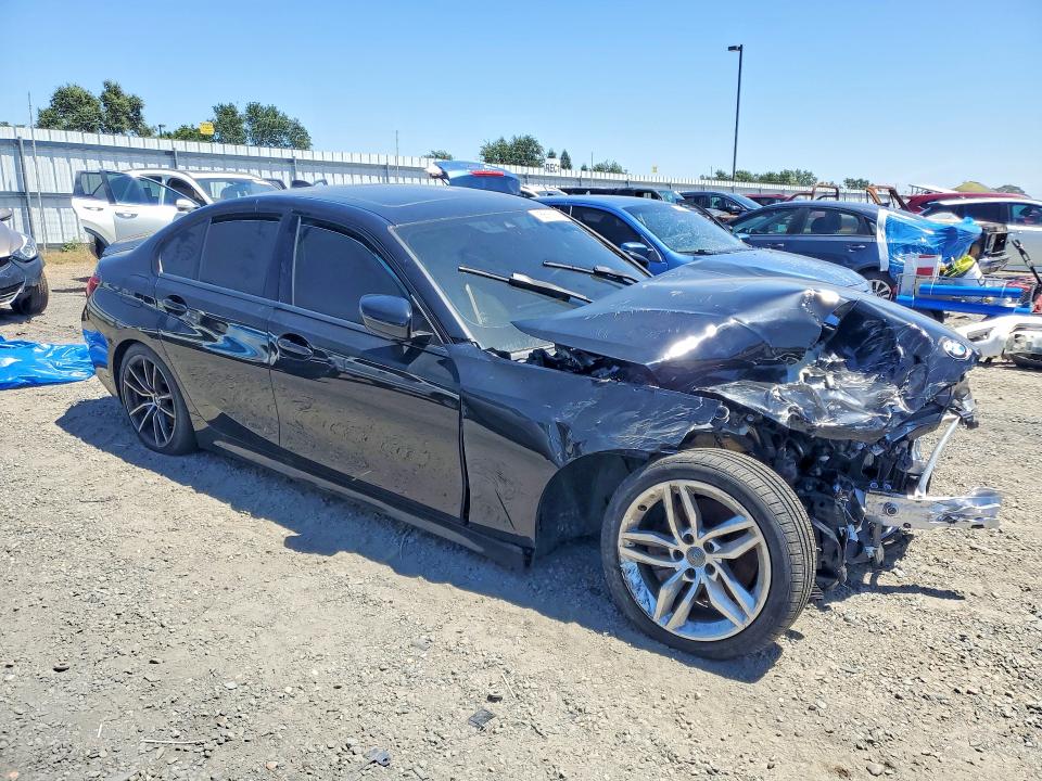 56161506 :رقم المزاد ، 3MW5R1J06M8B91092 vin ، 2021 Bmw 330i مزاد بيع