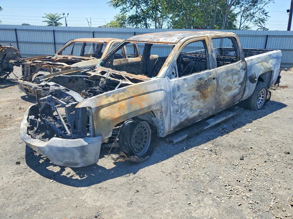 58627526 :رقم المزاد ، 3GCUKNECXJG304333 vin ، 2018 Chevrolet Silverado مزاد بيع